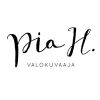 Valokuvaaja Pia H. Logotype