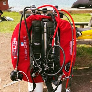 Göteborgs Dräktverkstad & Dykcenter - "Scuba Divers" Logotyp